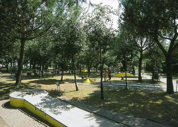 Üdülőpark Fabilia Family *